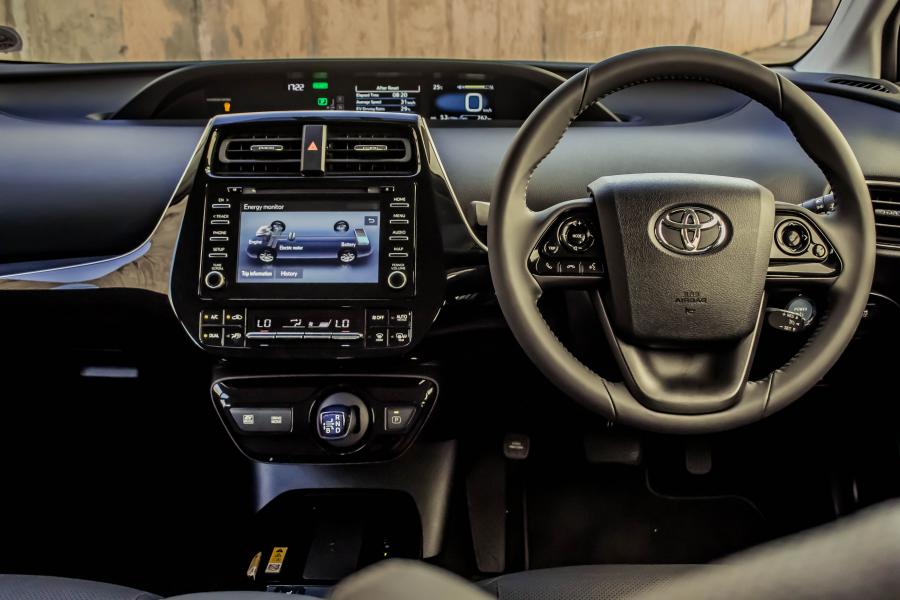 Торпедо Toyota Prius 2019 года  (ZA) (фото 15 из 28)